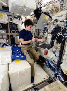  astronauta en la Estación Espacial Internacional